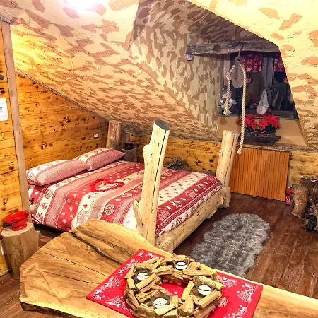 Lodge Stalla & *