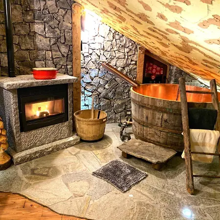 Stalla & Lodge